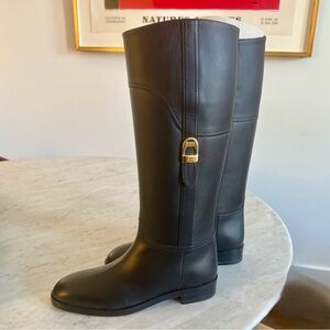 Gucci New Anna Knee High Leather Boots with Gold tone logo buckle